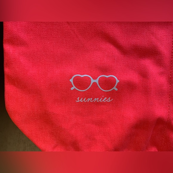 Victoria’s Secret summer tote - Picture 2 of 7